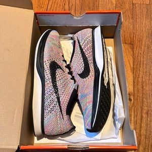 Nike Flyknit Racer